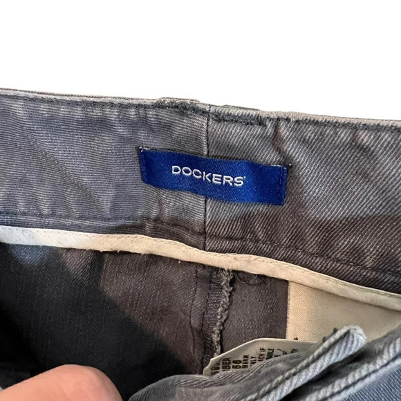 Dockers Pants Favorite Fit Mid Rise Bootcut 14 Gray Cargo Pockets 100% Cotton - Picture 7 of 8